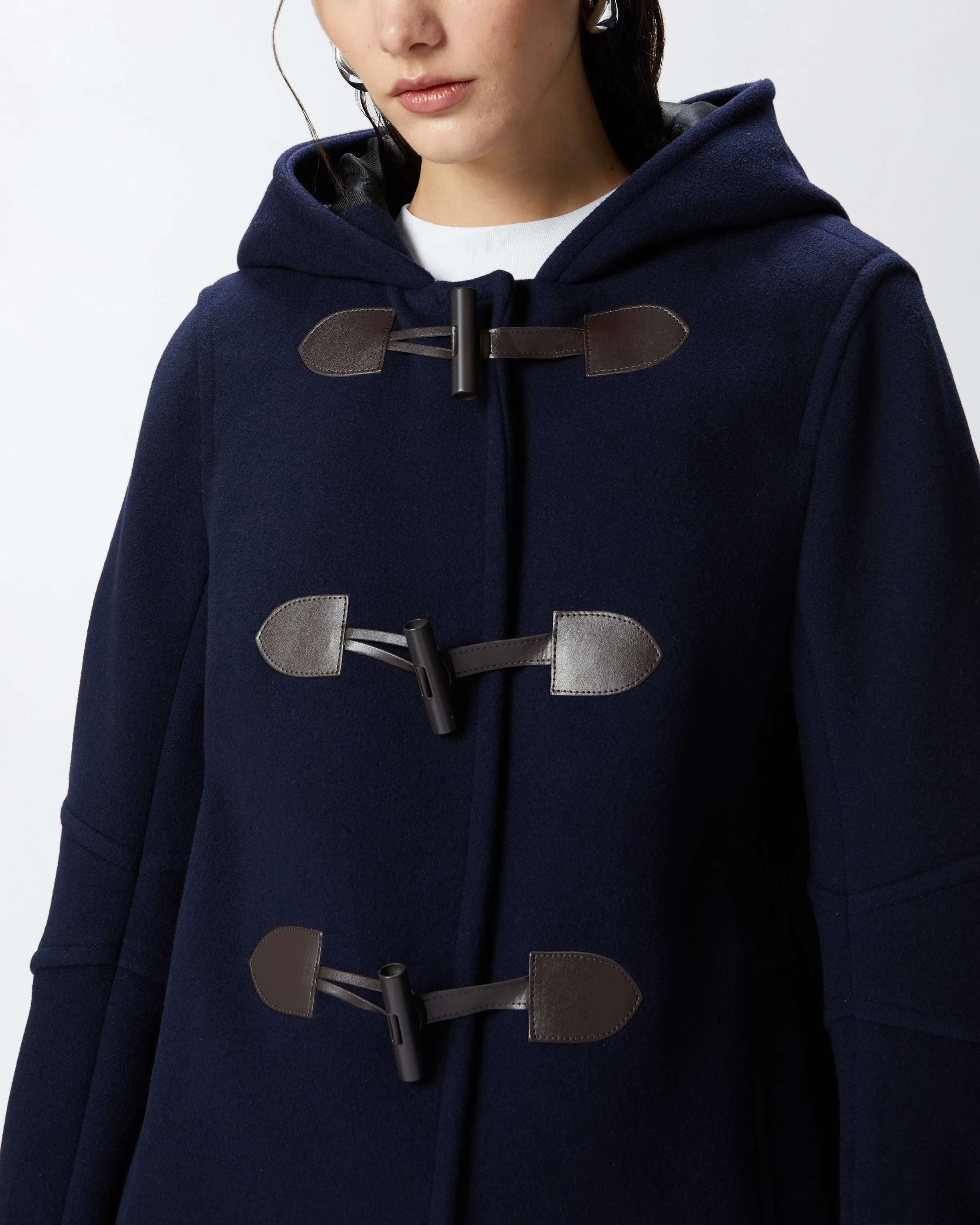  Cappotto corto Montgomery con alamari    